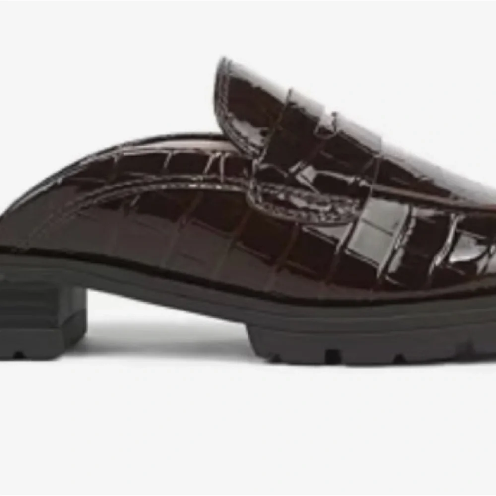 Dark Brown Croc-Embossed Loafers NWOT - Picture 5 of 8